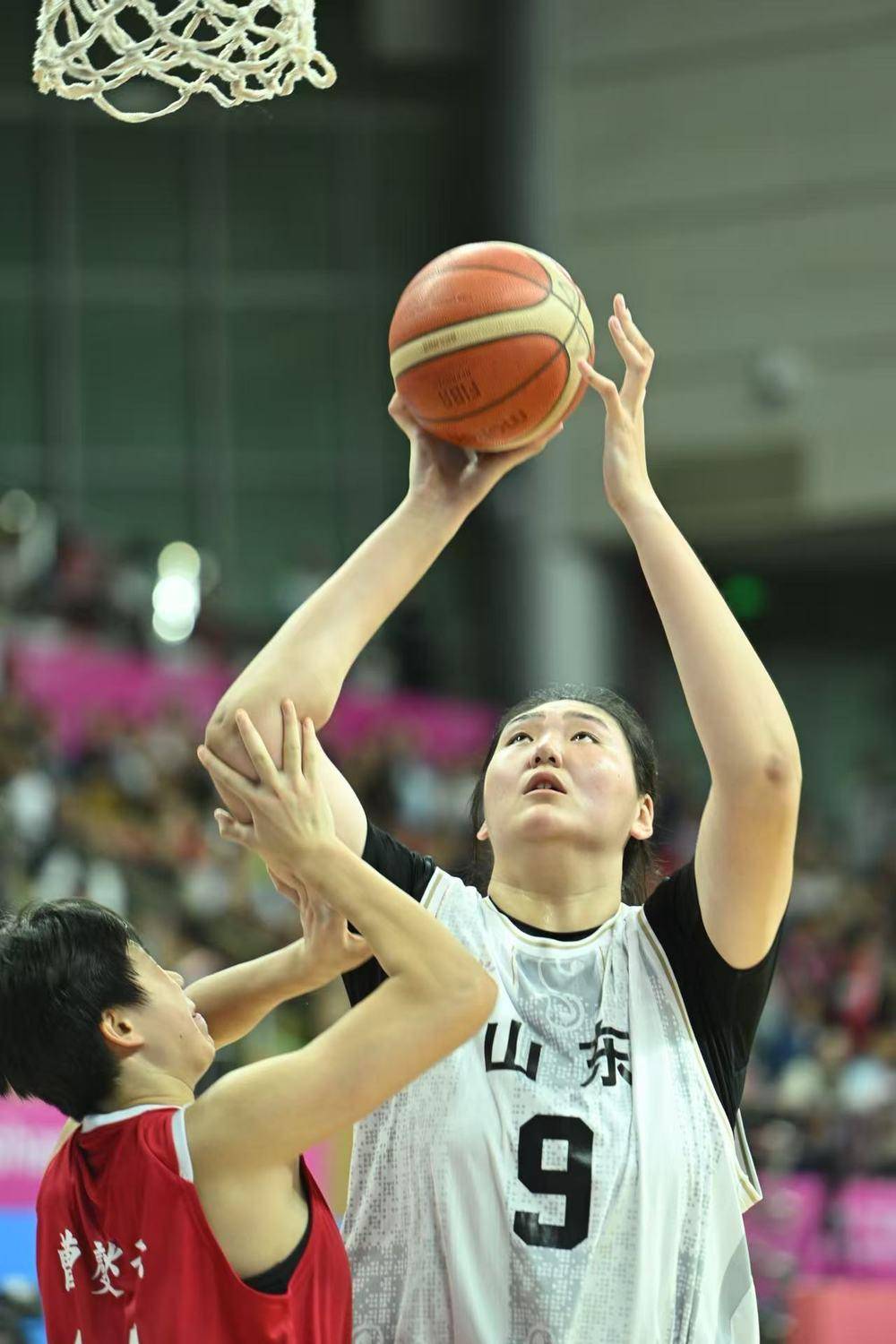 乐动体育-山东男篮青年球员锋芒毕露，展示出色个人能力的简单介绍